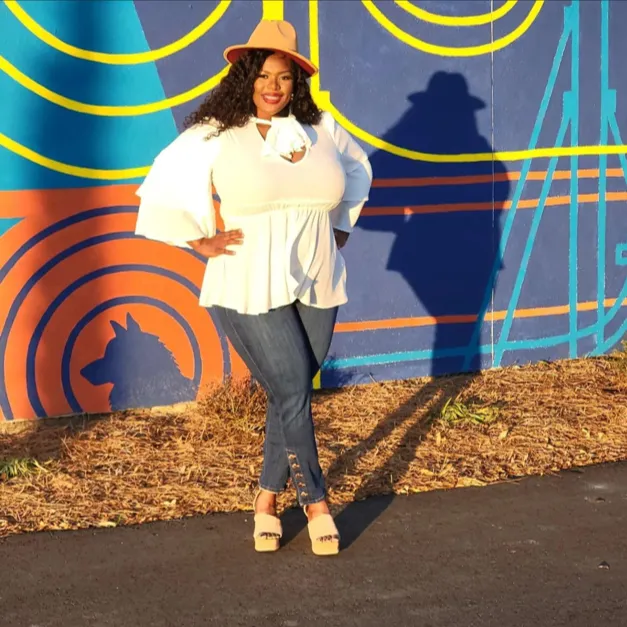 Tracee Curvy
